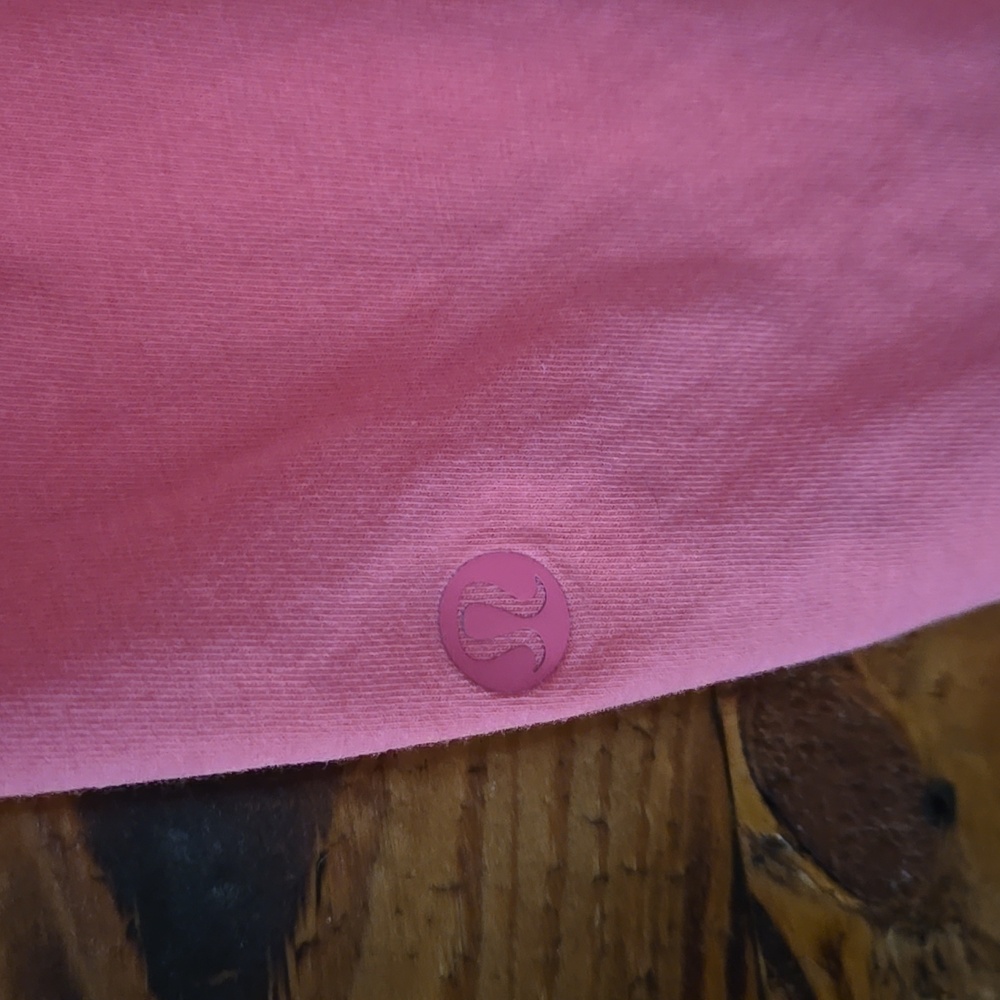 Lululemon love tank - Picture 3 of 5